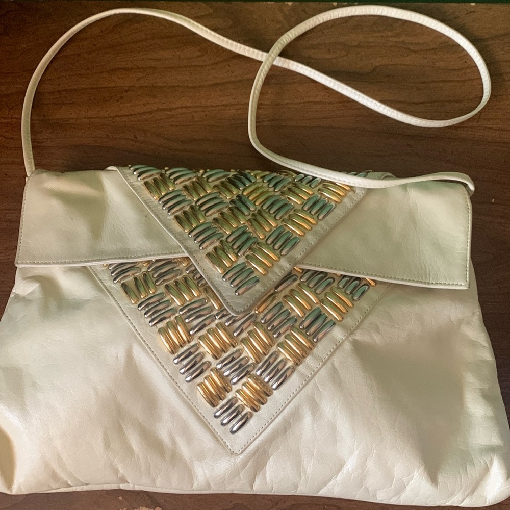 Jenny Tee Vintage Cream Leather Purse